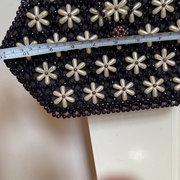 Handbag - Picture 6 of 10